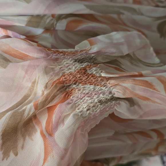 Entro Peach Swirl Print Blouse – Ruffle Neck Sheer Lightweight Top Size M - Picture 5 of 9